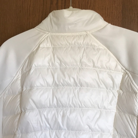 Lightweight jacket - Picture 3 of 5